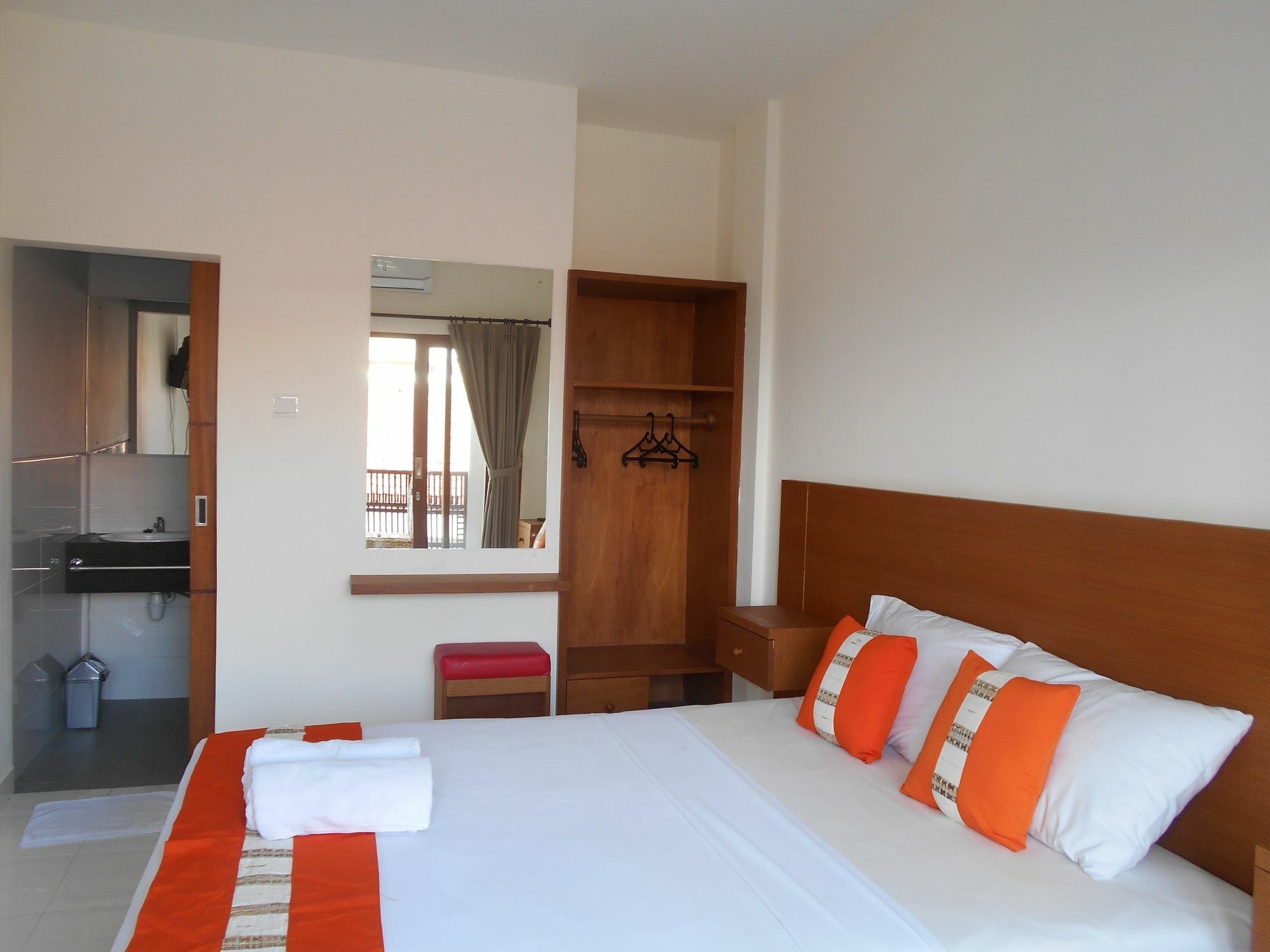 Reddoorz At Kerobokan Seminyak 2 Екстер'єр фото