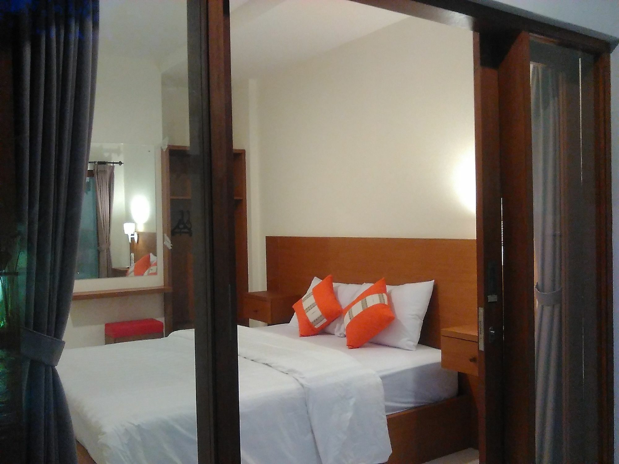 Reddoorz At Kerobokan Seminyak 2 Екстер'єр фото